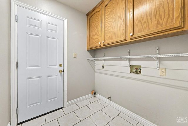 22005 Tiny Court, Tehachapi, CA 93561