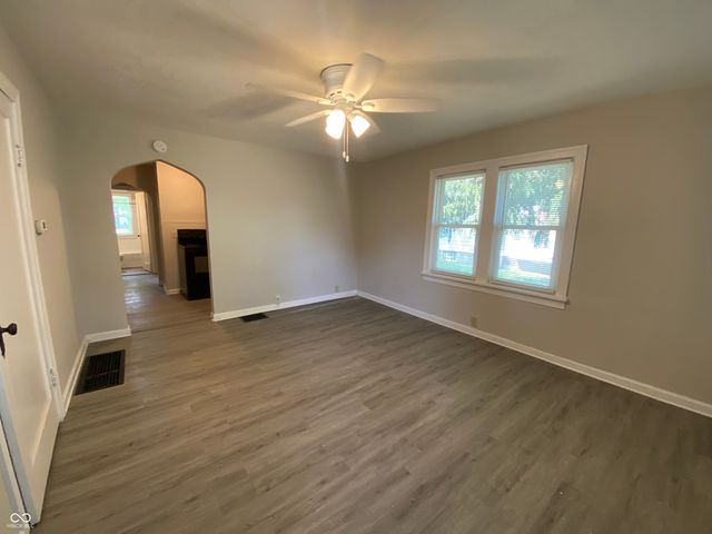 1464 N Gladstone Avenue, Indianapolis, IN 46201