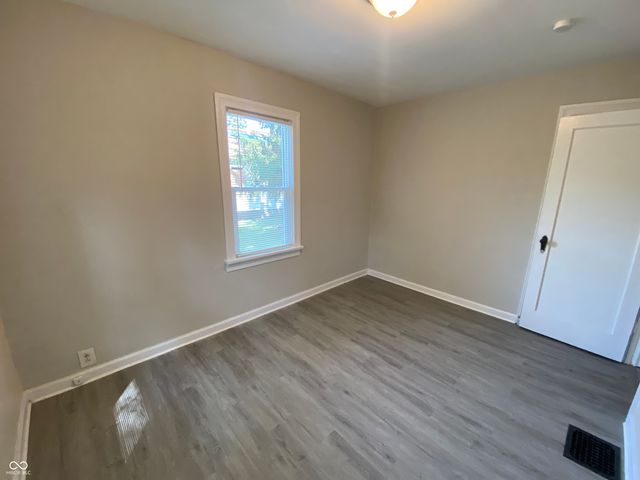 1464 N Gladstone Avenue, Indianapolis, IN 46201