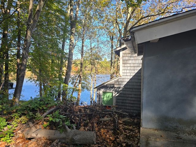 56 Lake Sargent Dr, Leicester, MA 01524