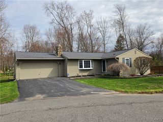 3067 Amberlea Lane, Lysander, NY 13027