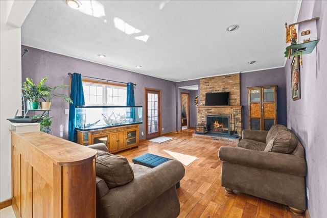 67 Pinecrest Circle, Williston, VT 05495