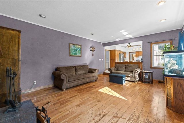 67 Pinecrest Circle, Williston, VT 05495