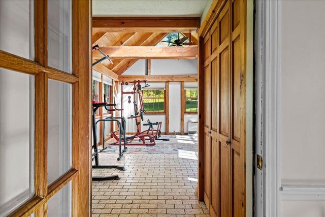 67 Pinecrest Circle, Williston, VT 05495