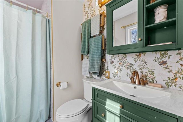 67 Pinecrest Circle, Williston, VT 05495