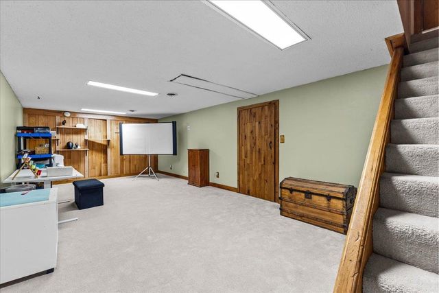 67 Pinecrest Circle, Williston, VT 05495