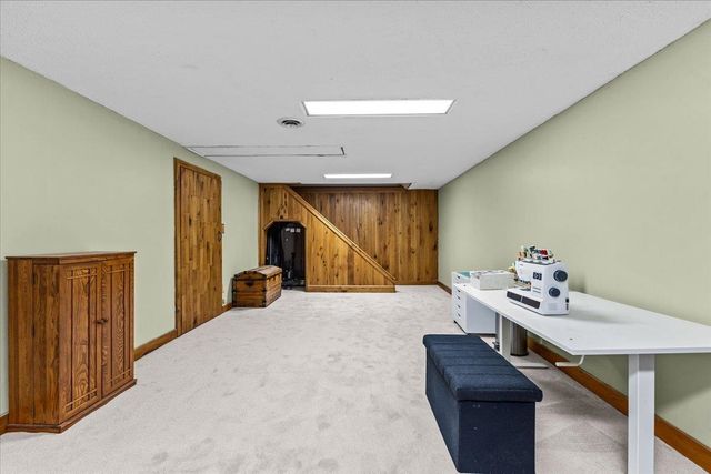 67 Pinecrest Circle, Williston, VT 05495
