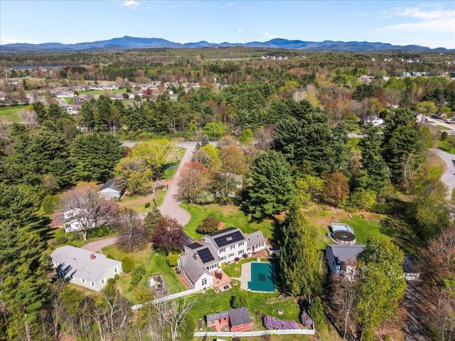 67 Pinecrest Circle, Williston, VT 05495