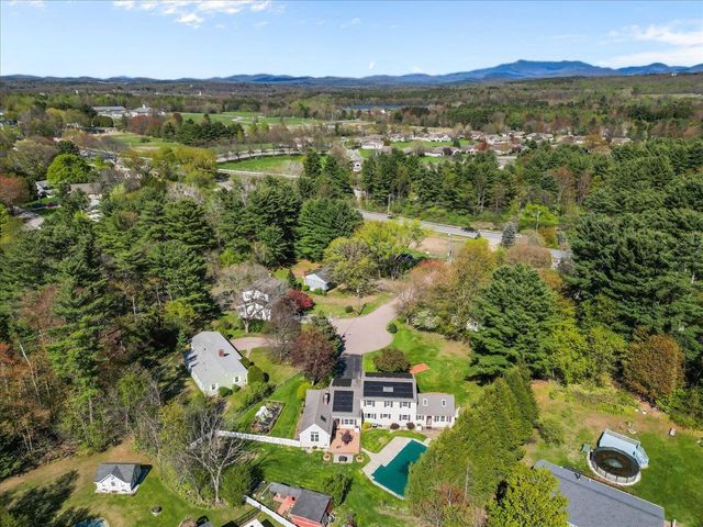67 Pinecrest Circle, Williston, VT 05495