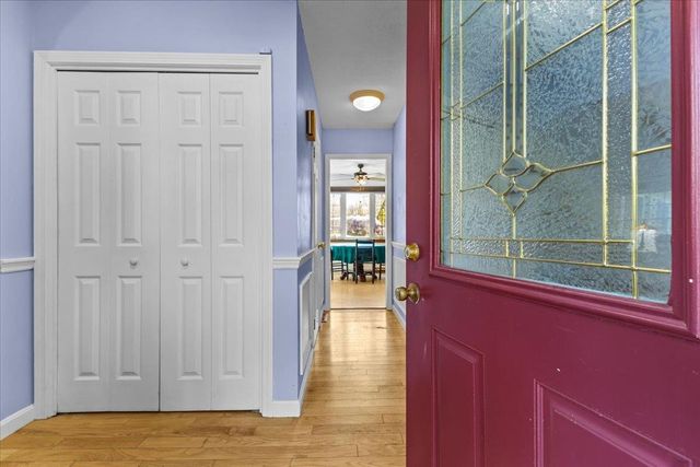 67 Pinecrest Circle, Williston, VT 05495