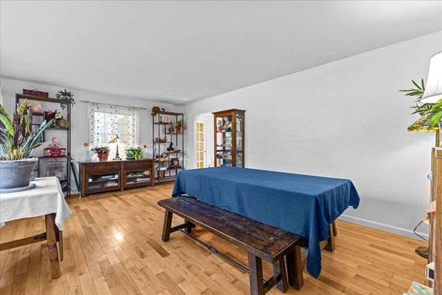 67 Pinecrest Circle, Williston, VT 05495