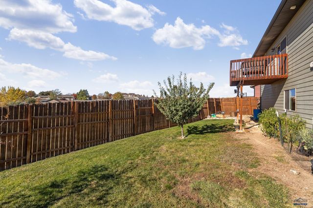 917 HAAKON ST, Rapid City, SD 57703