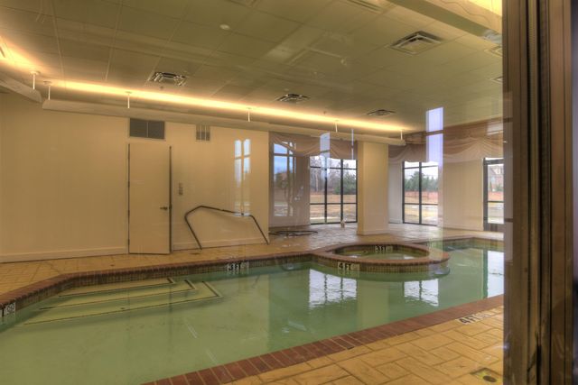 717 S Riverside Dr Apt 904, Memphis, TN 38103