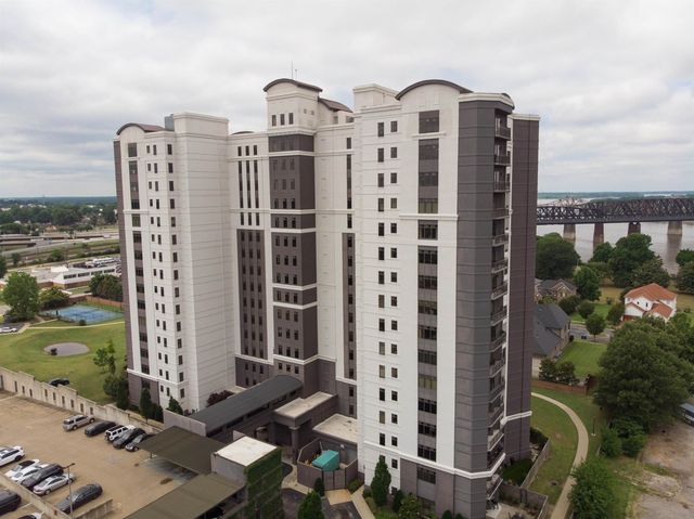 717 S Riverside Dr Apt 904, Memphis, TN 38103
