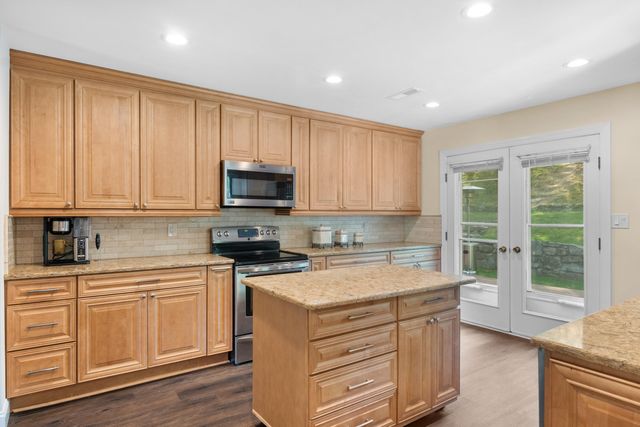 12639 Catawba RD, Troutville, VA 24175