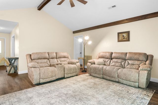 12639 Catawba RD, Troutville, VA 24175