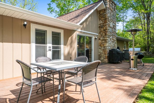 12639 Catawba RD, Troutville, VA 24175