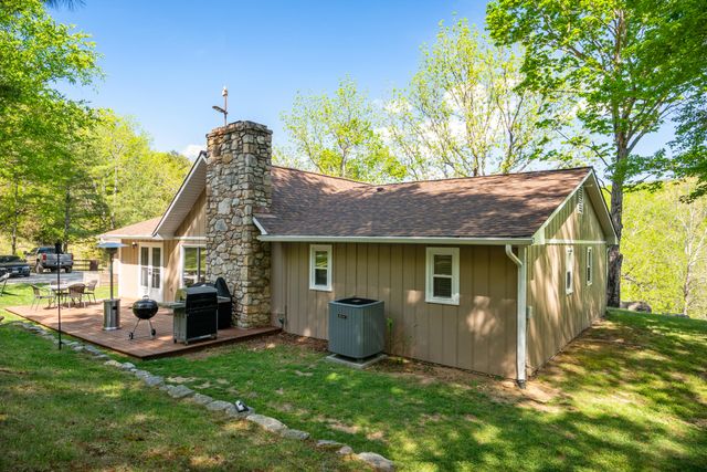 12639 Catawba RD, Troutville, VA 24175