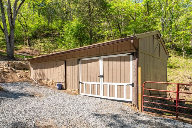 12639 Catawba RD, Troutville, VA 24175