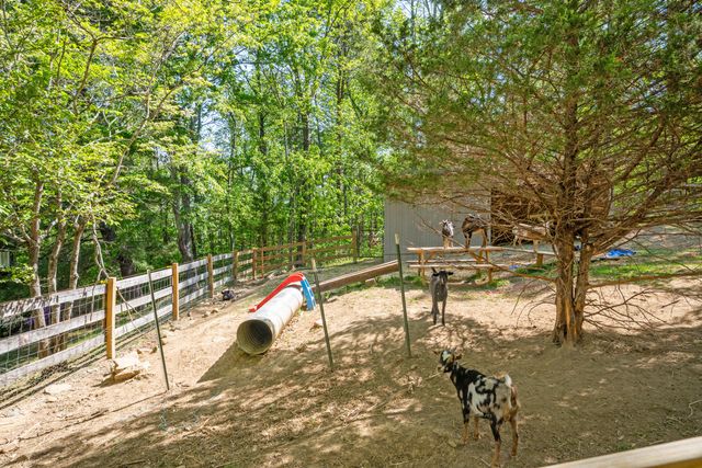 12639 Catawba RD, Troutville, VA 24175