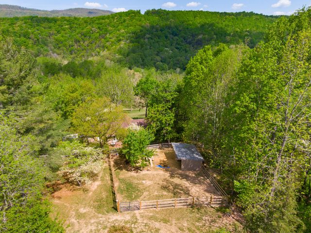 12639 Catawba RD, Troutville, VA 24175