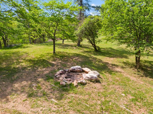 12639 Catawba RD, Troutville, VA 24175