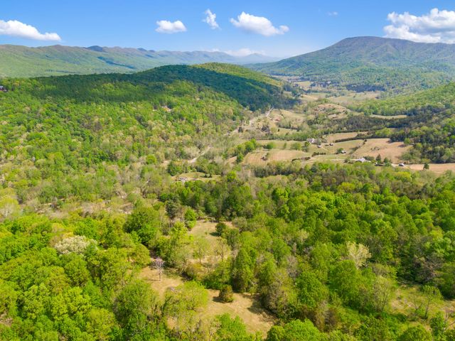12639 Catawba RD, Troutville, VA 24175