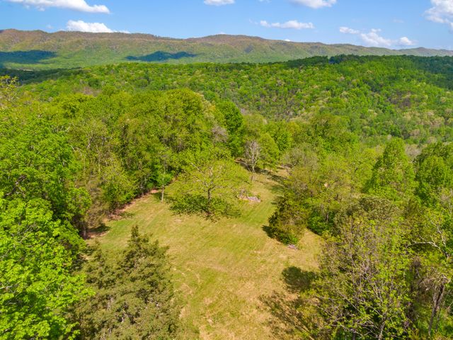 12639 Catawba RD, Troutville, VA 24175
