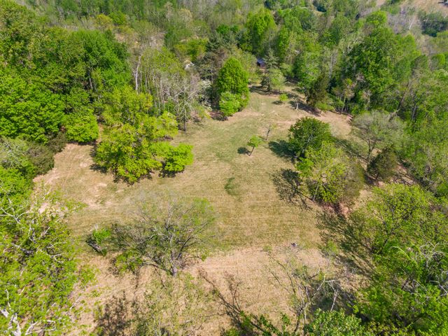 12639 Catawba RD, Troutville, VA 24175