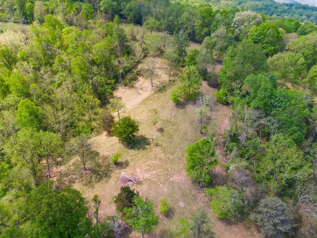 12639 Catawba RD, Troutville, VA 24175
