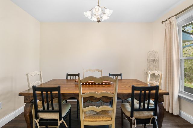 12639 Catawba RD, Troutville, VA 24175