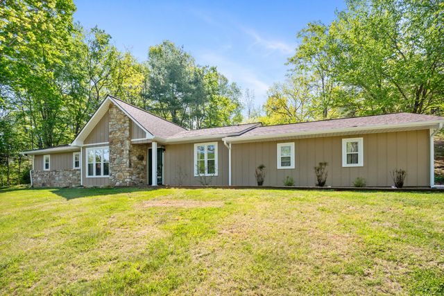 12639 Catawba RD, Troutville, VA 24175
