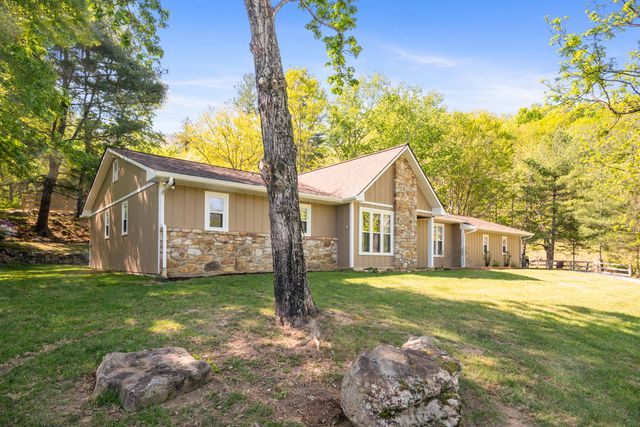 12639 Catawba RD, Troutville, VA 24175