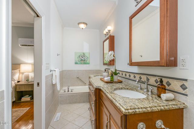 5419 Valinda Drive, Chapel Hill, NC 27514