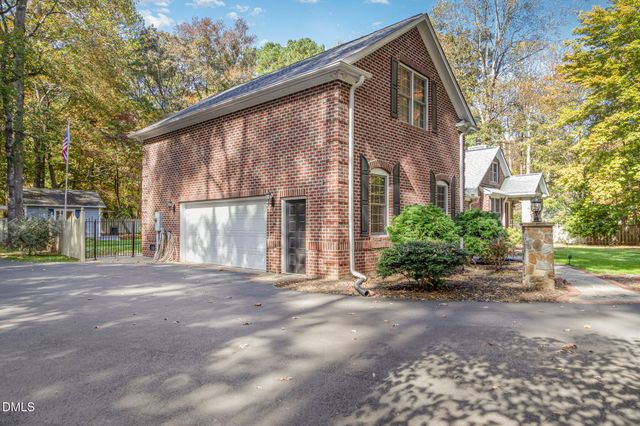 5419 Valinda Drive, Chapel Hill, NC 27514