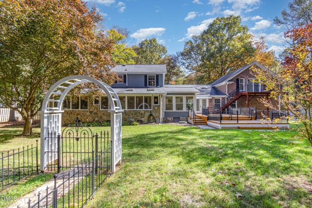 5419 Valinda Drive, Chapel Hill, NC 27514