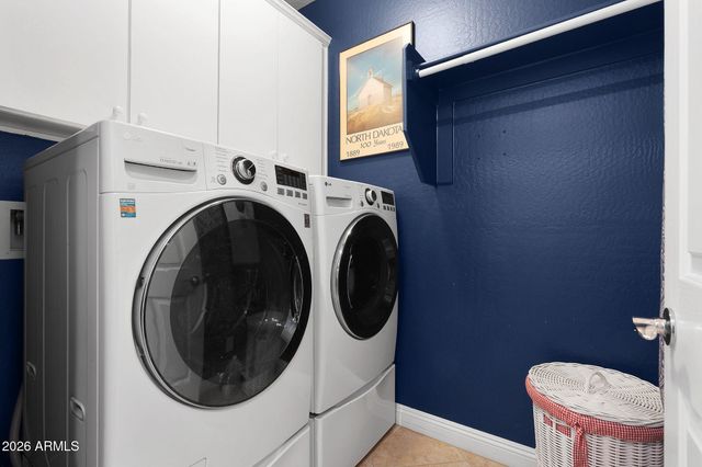 7337 W SILVER SPRING Way, Florence, AZ 85132