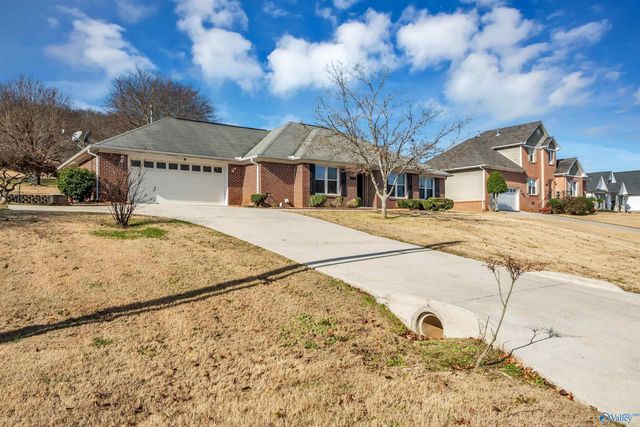 212 Warfe Court, Huntsville, AL 35810