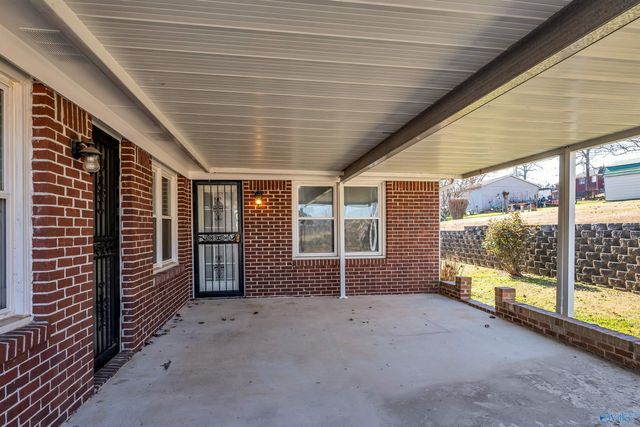 212 Warfe Court, Huntsville, AL 35810