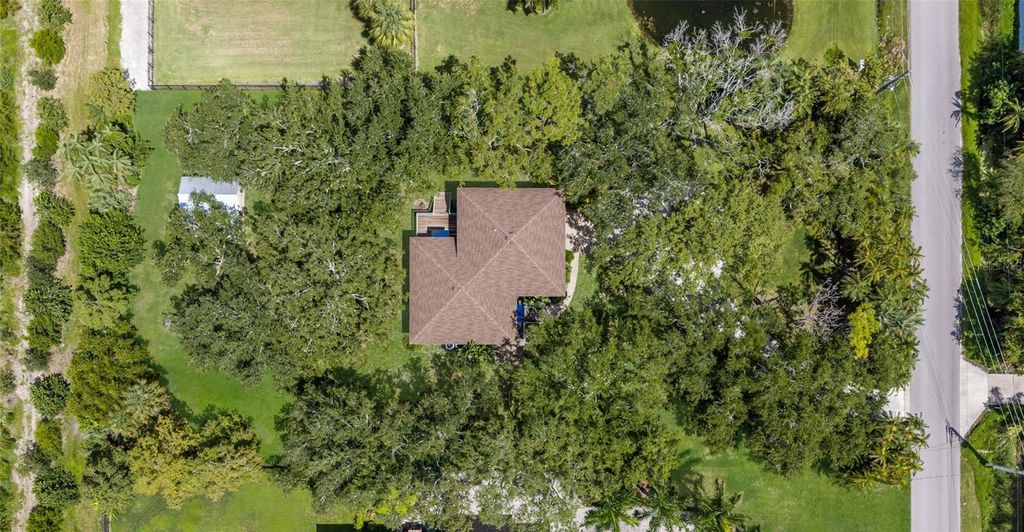 918 99TH STREET NW, BRADENTON, FL 34209 — photo 4