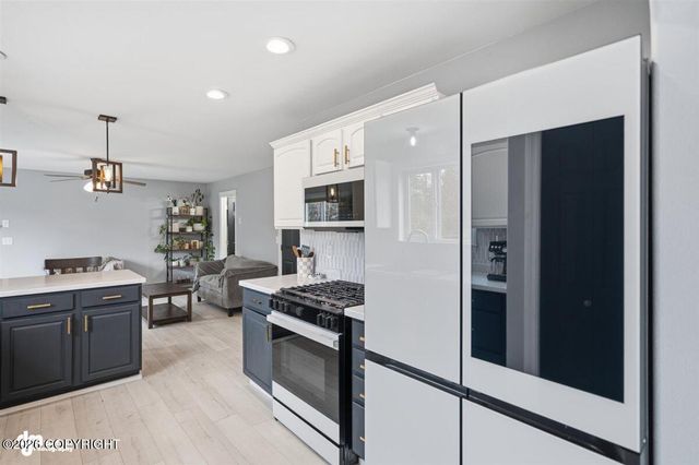 431 E White Spruce Loop, Wasilla, AK 99654