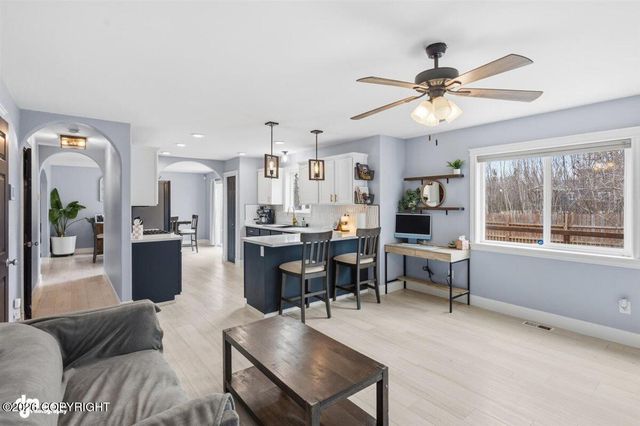 431 E White Spruce Loop, Wasilla, AK 99654