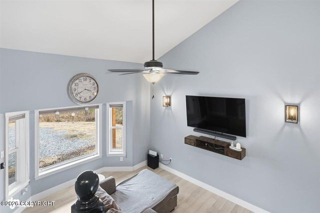 431 E White Spruce Loop, Wasilla, AK 99654