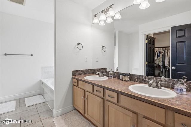 431 E White Spruce Loop, Wasilla, AK 99654