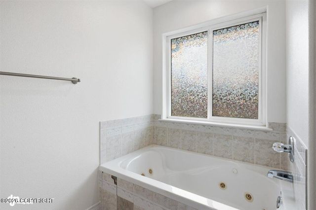 431 E White Spruce Loop, Wasilla, AK 99654