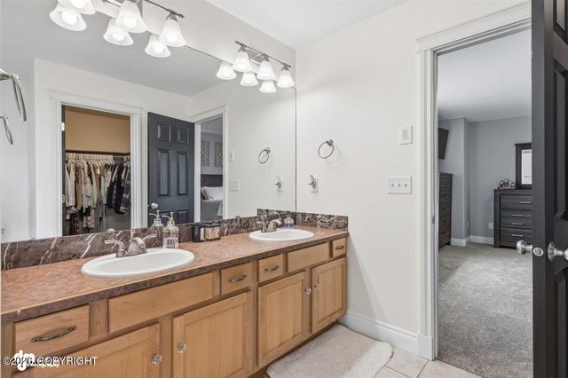 431 E White Spruce Loop, Wasilla, AK 99654