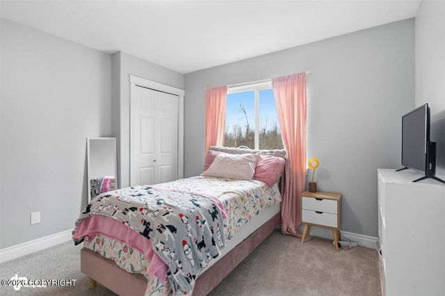 431 E White Spruce Loop, Wasilla, AK 99654