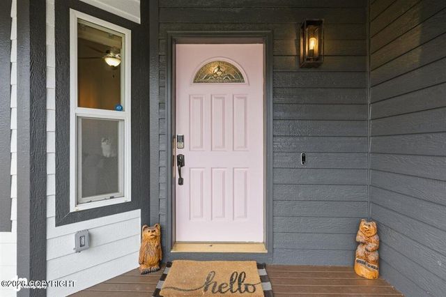 431 E White Spruce Loop, Wasilla, AK 99654