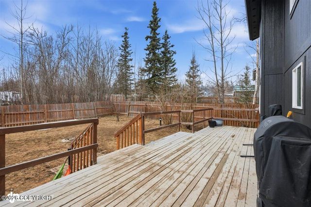 431 E White Spruce Loop, Wasilla, AK 99654