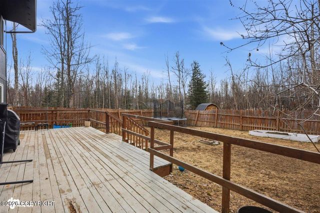 431 E White Spruce Loop, Wasilla, AK 99654